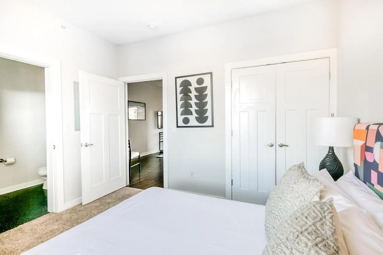Cozysuites Musicrow Classy 1Br W Free Parking 61 Nashville United States