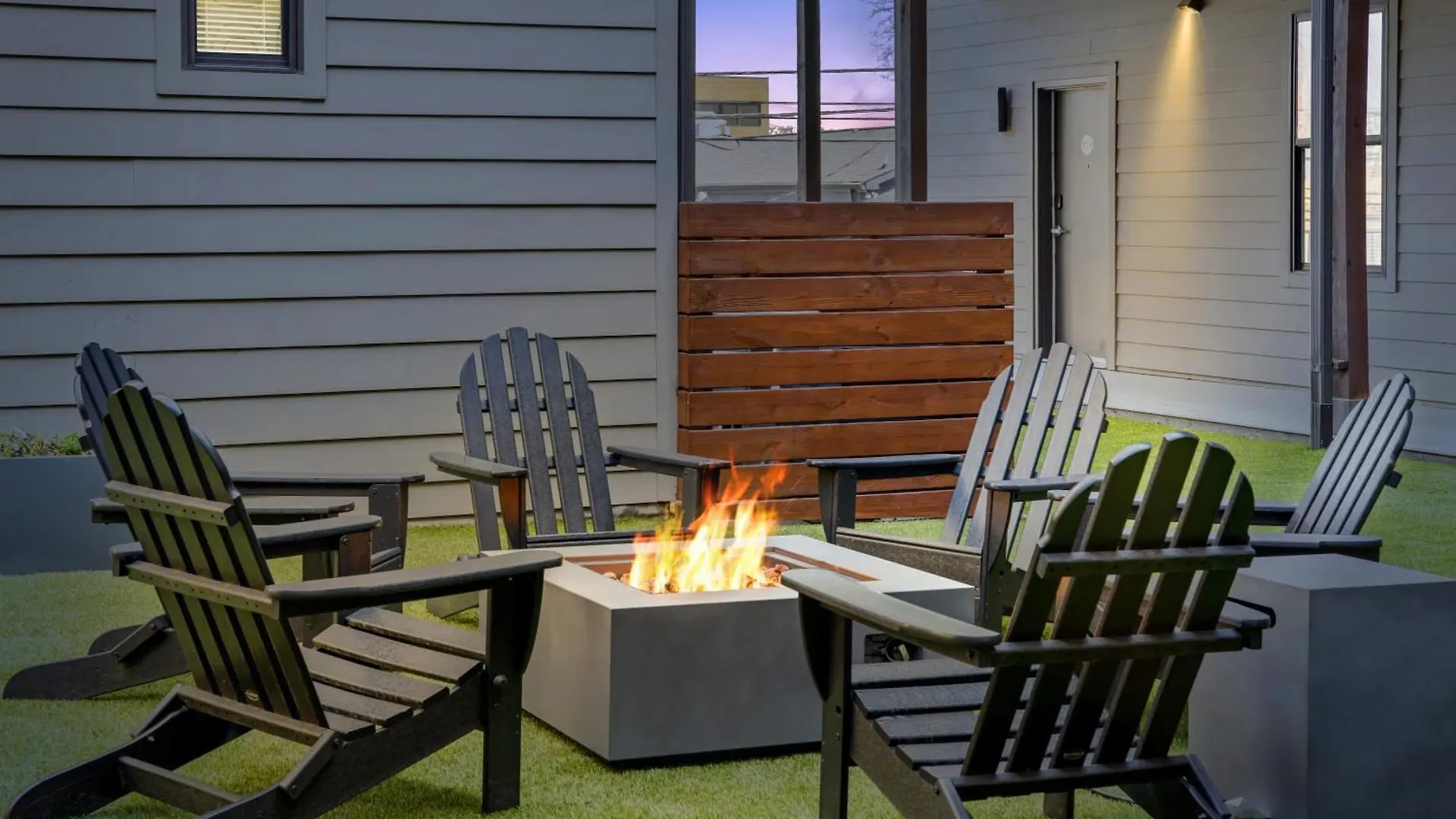 Cozysuites Musicrow Classy 1Br W Free Parking 61 Nashville 0*,  United States